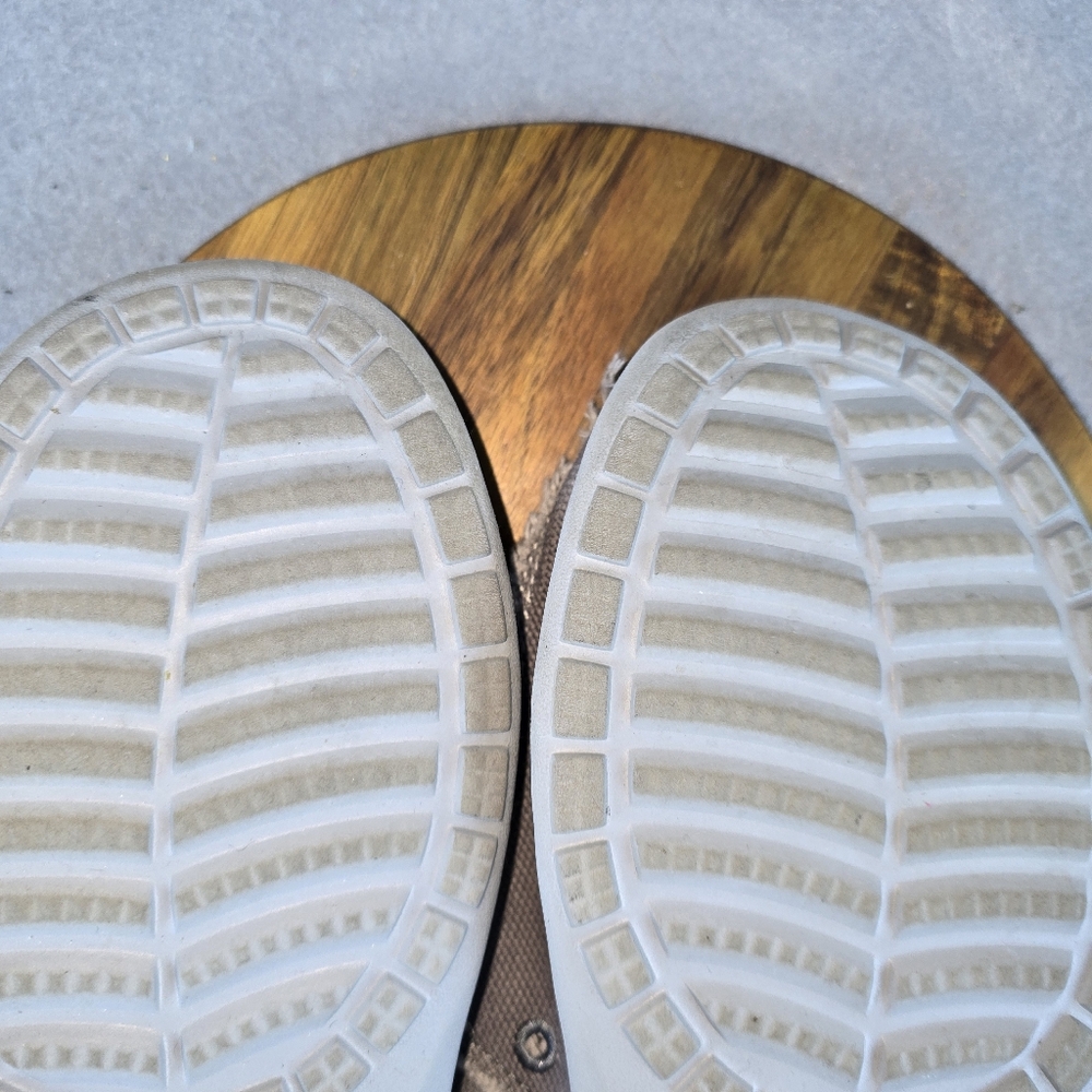 CROCS Santa Cruz Slip-on Canvas Shoes Size 8 M - Picture 8 of 10